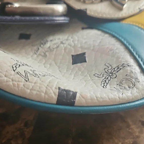 MCM Rare Visetos Shoulder Bag w/COA  - Picture 8 of 13